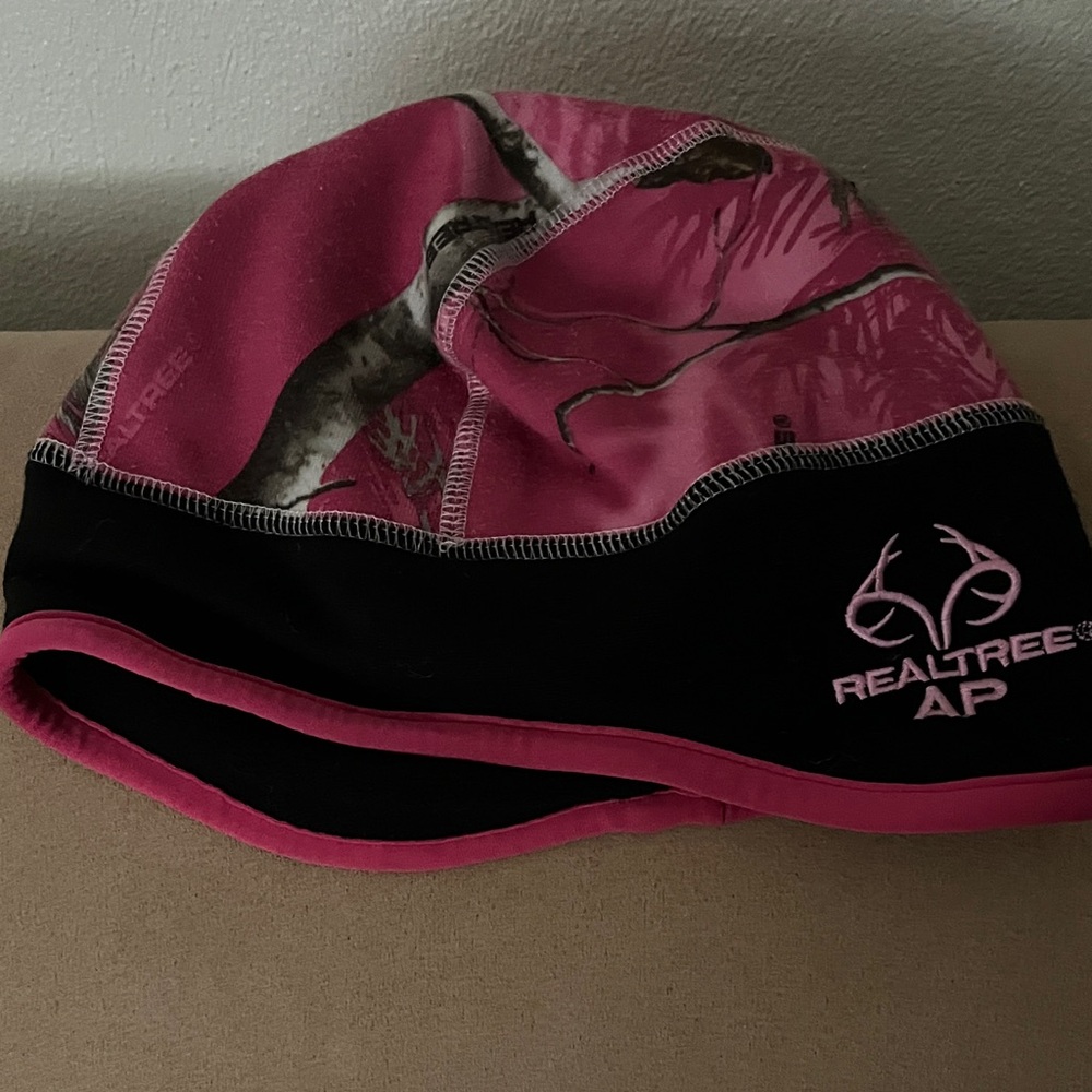Realtree AP Pink and Black Camo Beanie for girls
